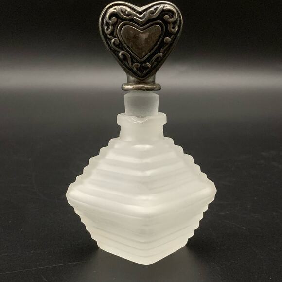 Vintage Irice Frosted Glass Empty Perf,ume Vanity Bottle Heart Stopper - Picture 5 of 15